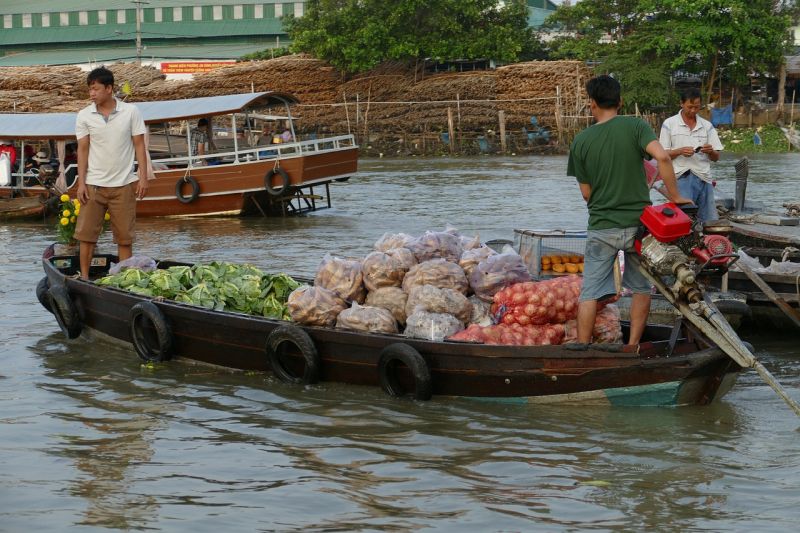 Die Flüsse und Kanäle sind die wichtigsten Transportwege im Mekongdelta