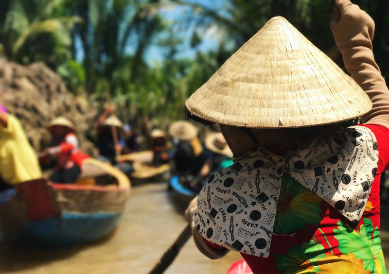 Die geflochtenen Kegelhüte sind im Mekongdelta sehr verbreitet